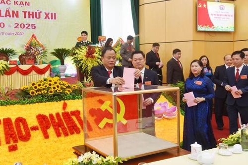 Tỉ lệ nữ tham gia Ban Thường vụ Tỉnh ủy Bắc Kạn tăng 10% so với nhiệm kỳ trước