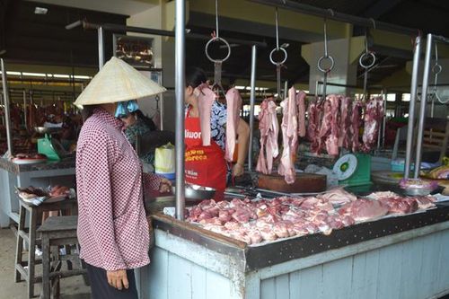 Giá nhiều mặt hàng thực phẩm tươi sống giảm
