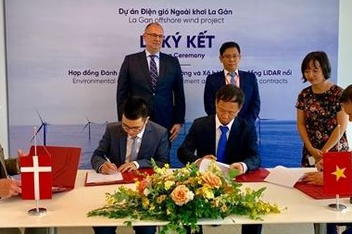 Lắp đặt thiết bị đo sóng và gió công nghệ tiên tiến nhất ở ngoài khơi Bình Định