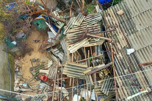 Bão số 9 cuốn phăng gần 500 mái nhà của người dân Quảng Ngãi