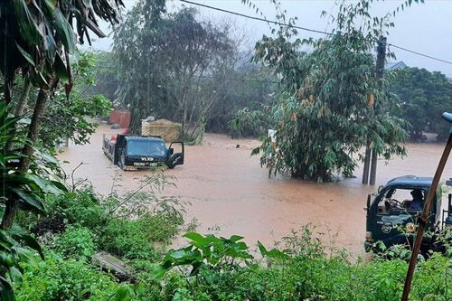 Bão số 9 càn quét khủng khiếp, gây thiệt hại nặng nề từ Đà Nẵng đến Phú Yên