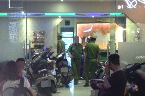 Vụ hỗn chiến và nổ ở quán karaoke ở quận 9 là do mâu thuẫn khi ăn nhậu, nhìn 'đểu' nhau
