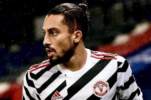 Alex Telles nhắn nhủ người hâm mộ MU sau khi nhiễm COVID-19