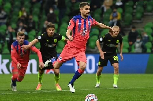 HLV Lampard tính tước quyền đá 11m của Jorginho
