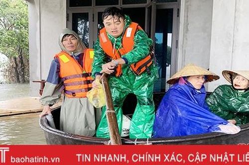Cần trang bị kỹ năng chèo thuyền, cứu hộ cho lực lượng chức năng và người dân vùng lũ