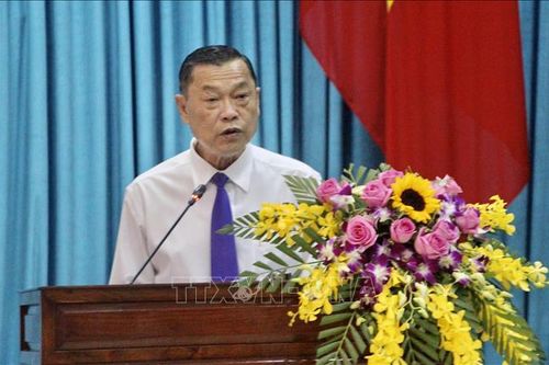 Miễn nhiệm Chủ tịch HĐND và Phó Chủ tịch UBND tỉnh An Giang