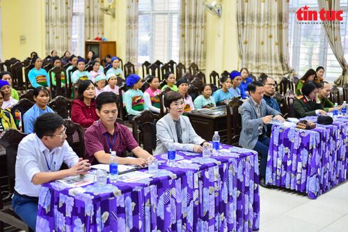 Chương trình 'Đồng hành cùng vùng khó' báo Tin tức đến với Thanh Hóa lần thứ hai