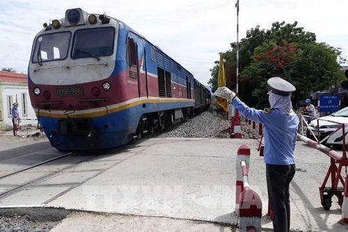 Giảm 20% giá vé tàu cho hành khách đi và đến khu vực miền Trung