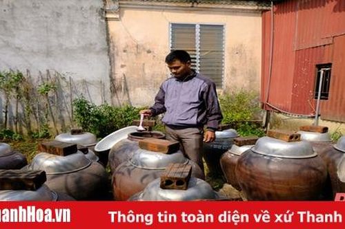 Người khôi phục nghề làm tương truyền thống Xuân Phả