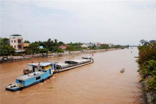 Mực nước Long Xuyên gần báo động 3, đề phòng ngập úng