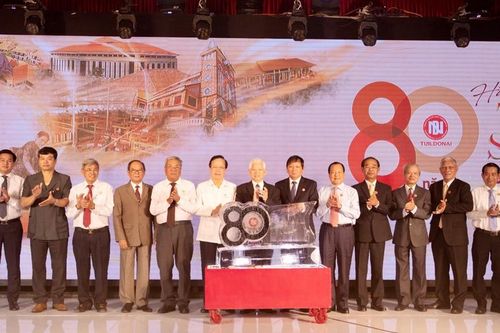 Gạch ngói Đồng Nai kỷ niệm 80 năm thành lập