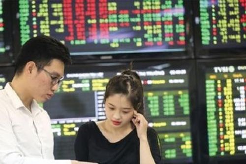 Chứng khoán giảm mạnh nhất trong 3 tháng qua
