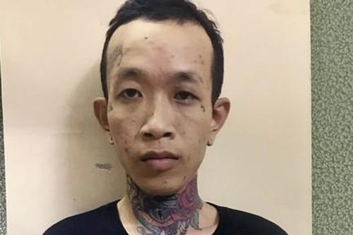 Truy nã gã côn đồ có hình xăm trên cổ