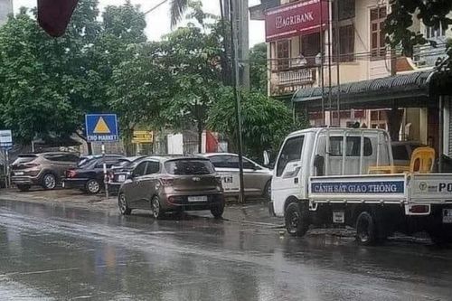 Truy bắt người đàn ông cầm súng cướp ngân hàng ở Hòa Bình