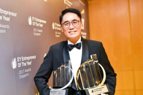 Phó giáo sư trở thành triệu phú nhờ startup công nghệ