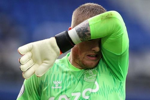 Alisson Becker chỉ trích thủ môn của Everton