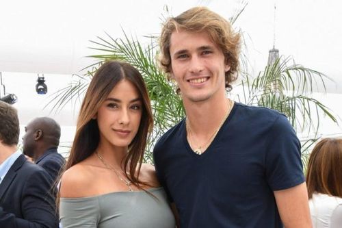 Zverev lên chức bố dù chia tay bạn gái