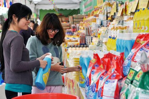 Hà Nội: 141 sản phẩm, dịch vụ đạt tiêu chí hàng Việt Nam được người tiêu dùng yêu thích