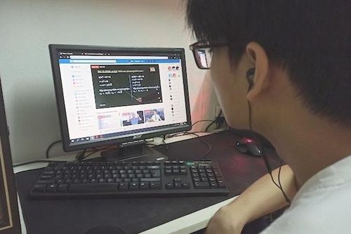 Hà Nội: HS làm quen khảo sát chất lượng trực tuyến