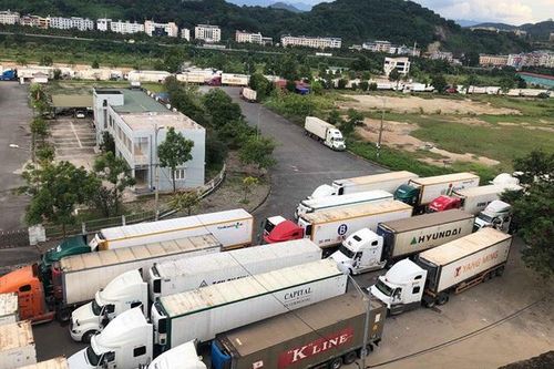 Bộ Công thương tăng cường kiểm soát việc xuất hàng đi Trung Quốc qua cửa khẩu Vân Nam