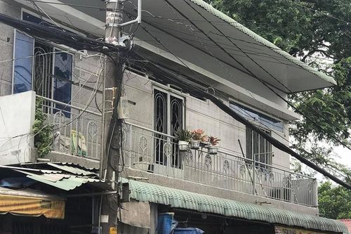 TPHCM: Hai chị em bỏng nặng do cháy nhà