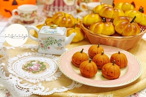 Bánh bí ngô ngộ nghĩnh cho Halloween