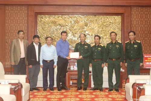 Ban Dân vận Trung ương hỗ trợ Quân khu 4 kinh phí khắc phục hậu quả mưa lũ, tìm kiếm cứu nạn