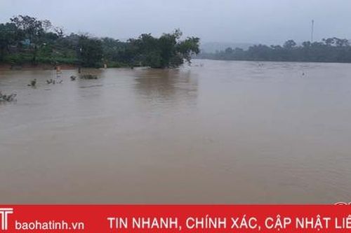 Tin nhanh về lượng mưa, nước lũ trên các sông lớn ở Hà Tĩnh