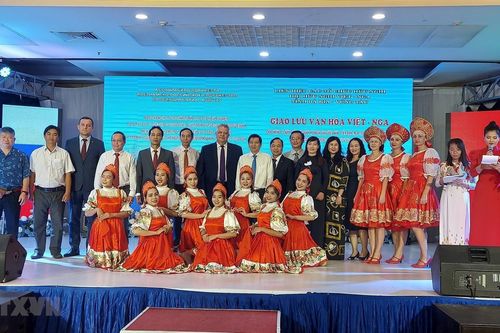 Giao lưu văn hóa thắm tình hữu nghị Việt Nam và Liên bang Nga