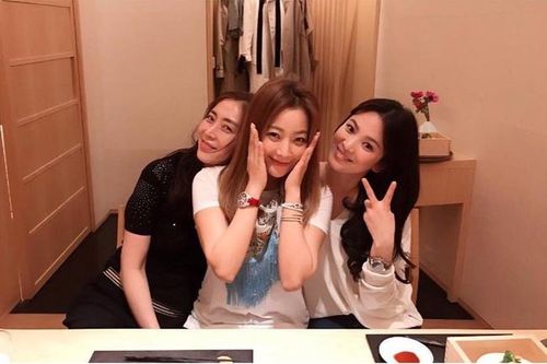 Bất ngờ Kim Hee Sun tự nhận bản thân đẹp hơn Song Hye Kyo
