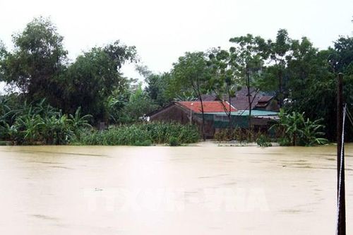 Nhiều khu dân cư ở Nghệ An ngập chìm trong nước