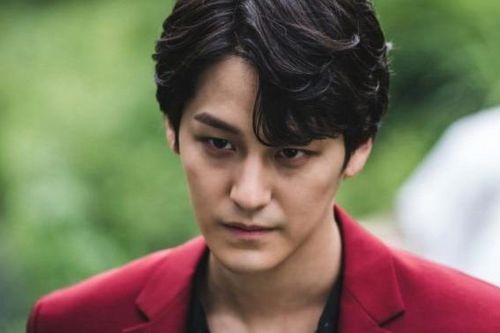 'Bạn trai tôi là hồ ly' có teaser tự quay đầy ngọt ngào nhưng Kim Bum ghen tị ra mặt.