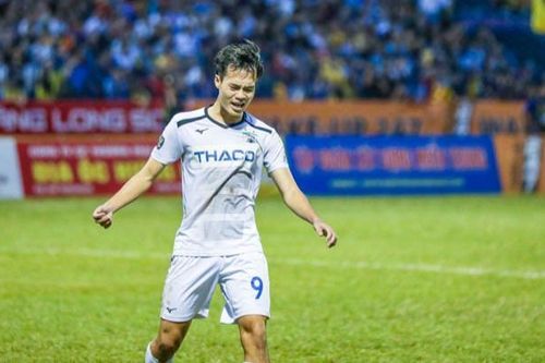Văn Toàn: 'Nhiều cầu thủ có vẻ thỏa mãn nên đá không tốt'