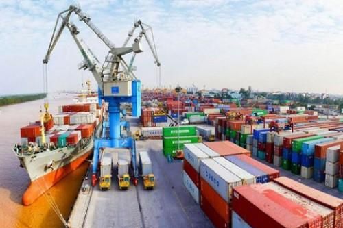 Xuất khẩu Việt Nam vẫn tăng trưởng kỷ lục trong tháng 10