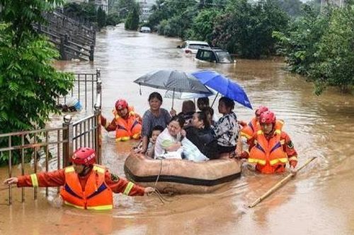 Bộ Y tế cử 7 tổ công tác hỗ trợ y tế cho miền Trung