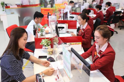 Đẩy mạnh mảng dịch vụ, HDBank tăng trưởng cao trong quý 3
