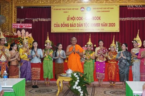 TP.HCM : Giao lưu văn hóa lễ hội Ok-om-bok tại chùa Candaransi