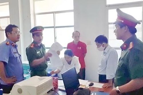 Nguyên Phó Chủ tịch UBND thị xã Đông Hòa bị khởi tố thêm tội danh thứ hai