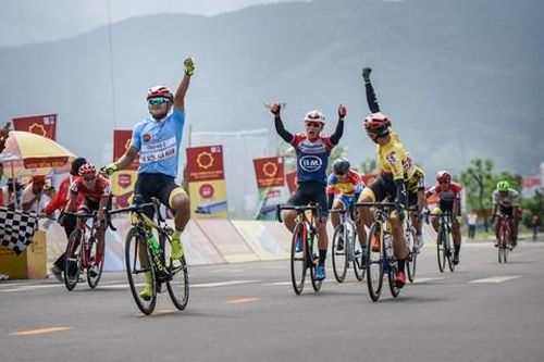Lê Nguyệt Minh củng cố vững chắc áo xanh chung cuộc