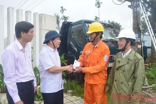 Bão số 9 gây thiệt hại gần 4.500 tỷ đồng cho Quảng Ngãi