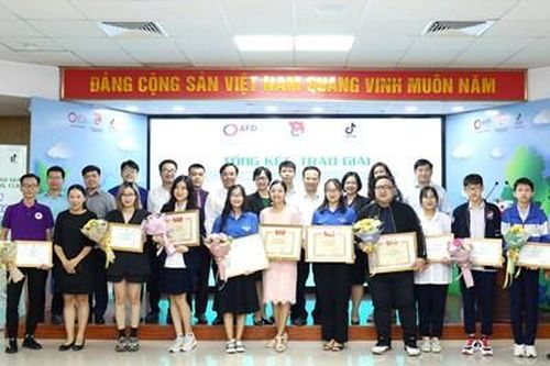 Sáng tạo vì một Việt Nam xanh