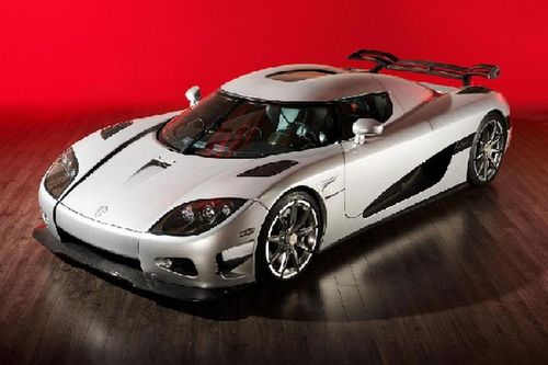 Koenigsegg CCXR Trevita dệt kim cương cho thuê hơn nửa tỷ/tháng