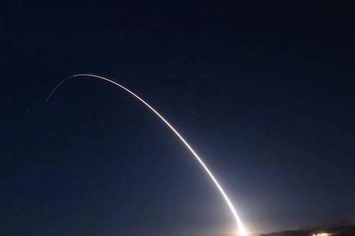 Không quân Mỹ phóng tên lửa đạn đạo Minuteman III