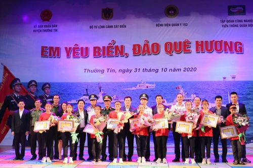 Lan tỏa tình yêu biển đảo trong học sinh Hà Nội