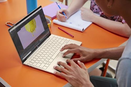 HP Envy 13 mạnh mẽ hơn với bộ vi xử lý Intel Tiger Lake