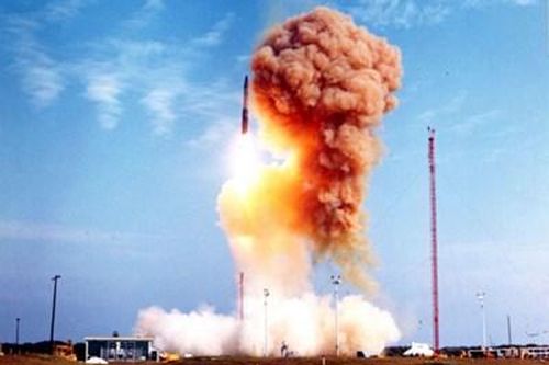Hoa Kỳ bất ngờ thử nghiệm tên lửa đạn đạo liên lục địa Minuteman III