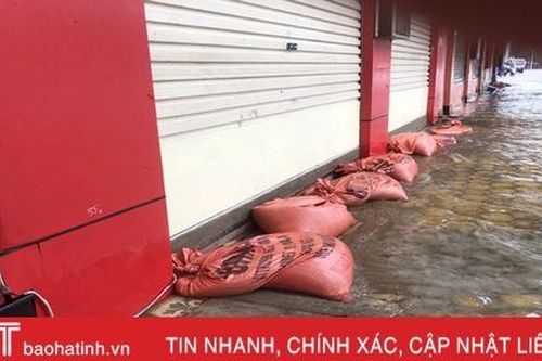 Dự báo mưa lớn, người dân thành phố Hà Tĩnh lại lo chạy lũ