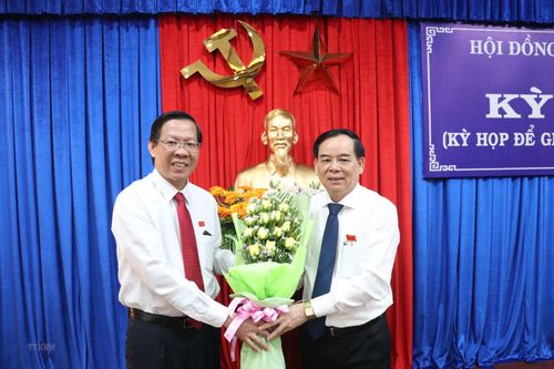 Ông Trần Ngọc Tam được bầu giữ chức Chủ tịch UBND tỉnh Bến Tre