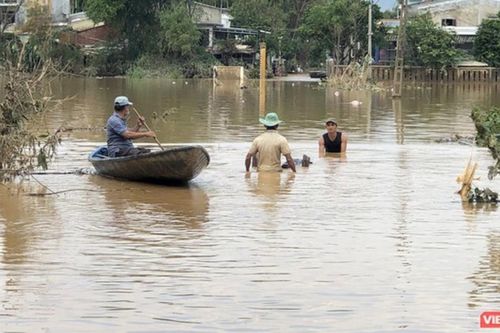 5 nguyên tắc 'sống còn' tránh ngộ độc thực phẩm trong mùa bão lũ