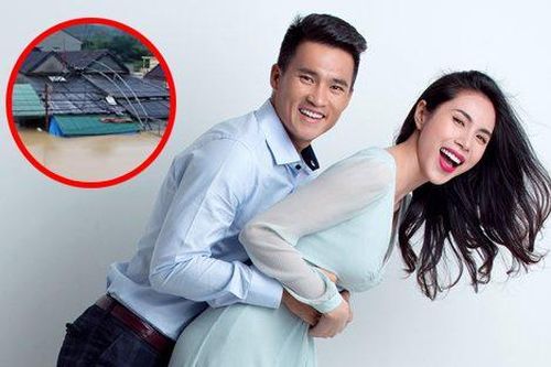Đang cứu trợ ở Quảng Bình, Công Vinh đau xót khi quê hương Nghệ An chìm trong biển nước